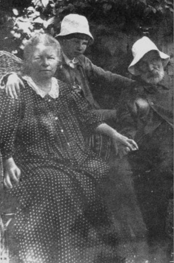  Familie Renoir   Linke Handhaltung siehe Foto und Vergleiche mit Gemälde darunter 